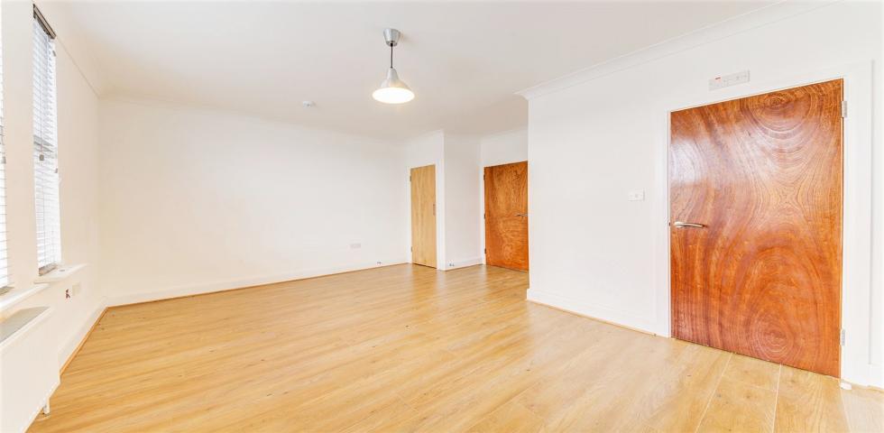 Modern and Central Apartment High Road, Willesden Green